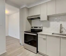 4 rooms apartment of 35m² in Montreal - Photo 1