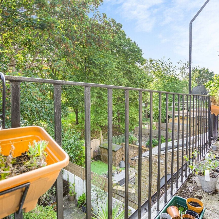 Leathwaite Road, Battersea, London, SW11 - Photo 1