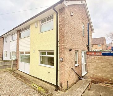 3 bedroom semi-detached house to rent - Photo 3