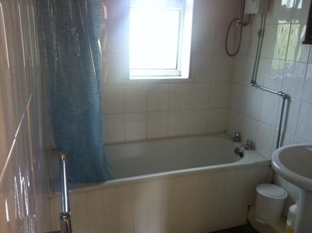 4 bedroom house to rent - Photo 5