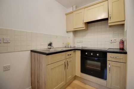 1 bedroom terraced house to rent - Photo 2