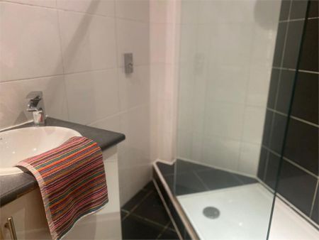 1 bedroom apartment to rent - Photo 2