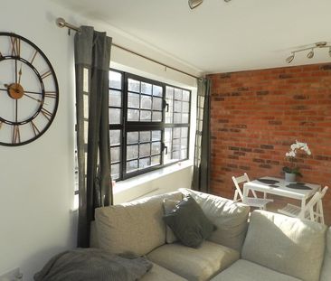 2 Bed Flat, Old Chapelfields, CV5 - Photo 1