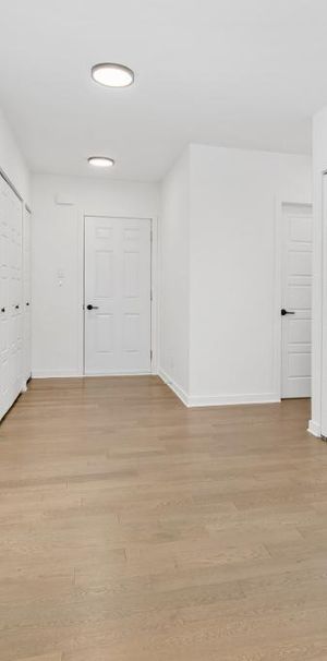 GRAND 5 ET DEMI DE 1450 PIEDS CARRÉS ! - Photo 1