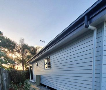 CABOOLTURE - CLOSE & CONVENIENT - Photo 2