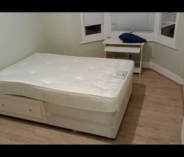 Room in a Shared House, Waltham Forest, E10 - Photo 2