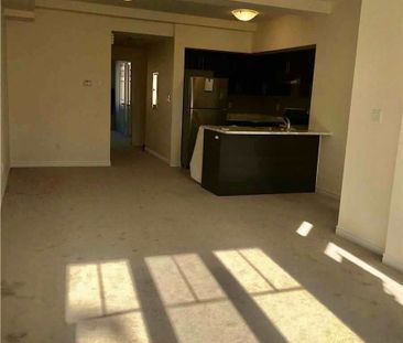 For Lease - 1 Eaton Park Lane Unit# 14, Toronto, Ontario - Photo 3