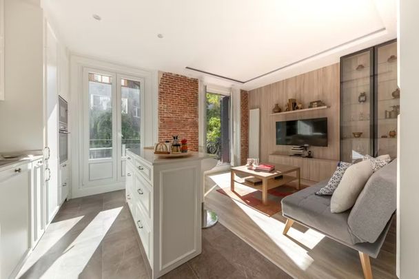 Calle de Manuel Silvela, Madrid, Community of Madrid 28010 - Photo 1