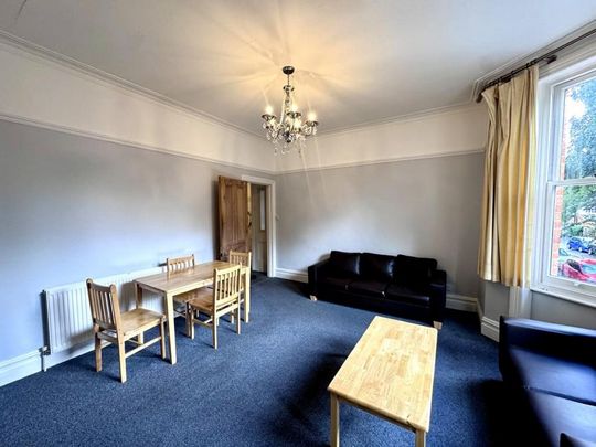 3 bedroom flat to rent - Photo 1