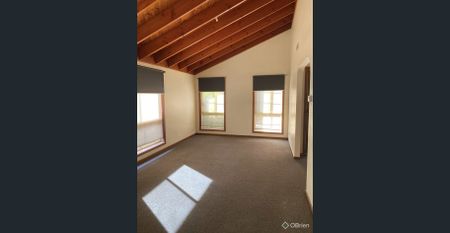 CONVENIENTLY LOCATED! - Photo 4