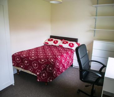 6 bedroom house to rent - Photo 4