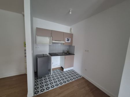 Location Appartement 2 pièces 43m² WASQUEHAL 59290 - Photo 4