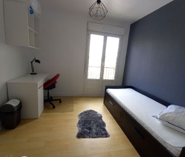 Location Maison 1 pièce 75m² RENNES 35000 - Photo 1