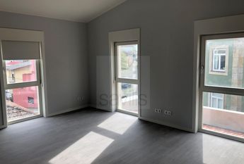 Apartamento T1 novo para arrendar na Rua Montebelo na Foz Velha - Porto