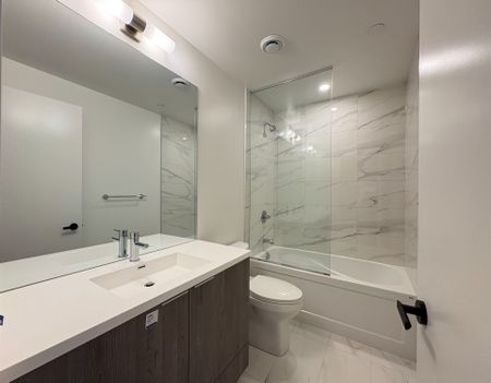 For Lease - 8 Interchange Way Unit# 3110, Vaughan, Ontario - Photo 5