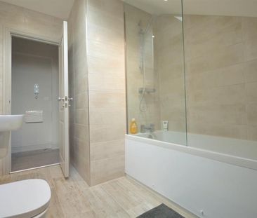 2 Bedroom Apartment To Let - Photo 5