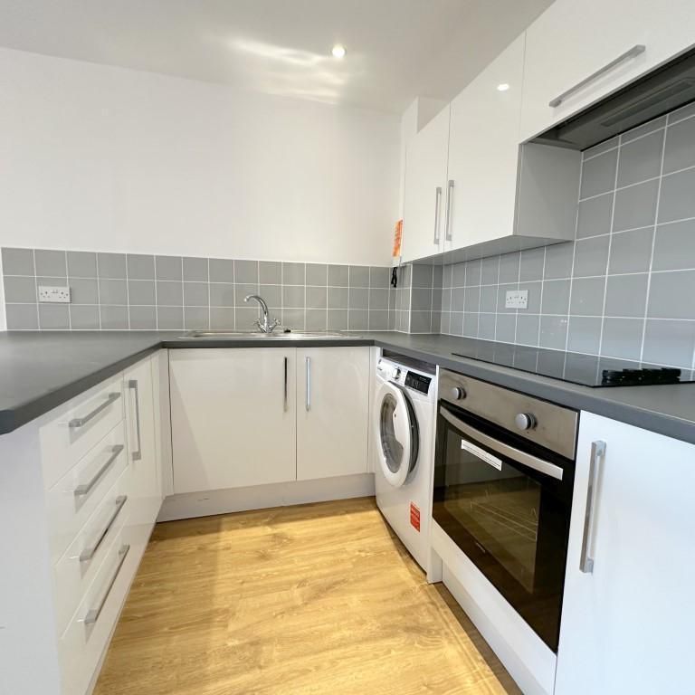 1 bedroom apartment to rent - Photo 1