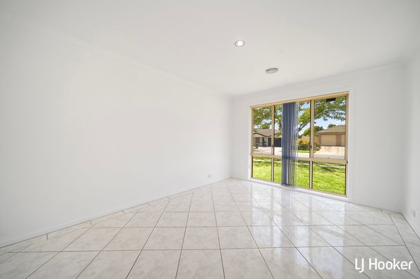 55 Lance Hill Avenue, Dunlop ACT 2615 - House For Rent | Domain - Photo 1