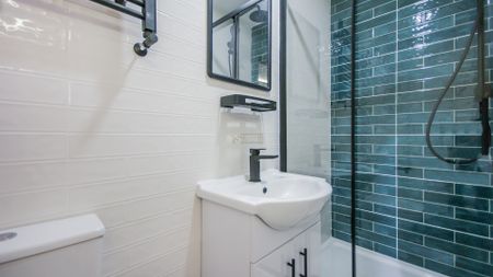 Flat 2, 258 Tiverton Road - Photo 2