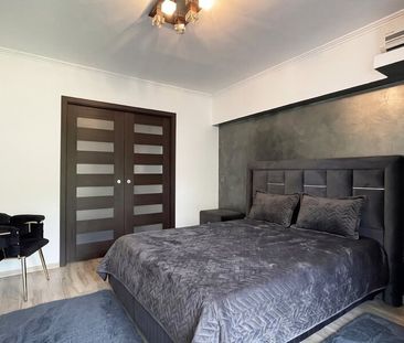 Piata Unirii, 3 camere, design modern, 88 mp, 2 bai, 900 EUR - Photo 5