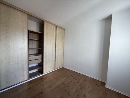 Location Appartement 3 pièces 60m² - Photo 3