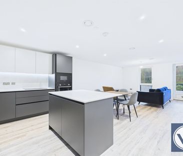 House to Rent: Shale Lane, M5 - Photo 2