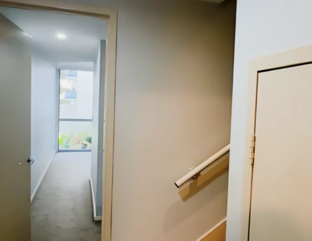 2 bed 2 bath - Photo 1