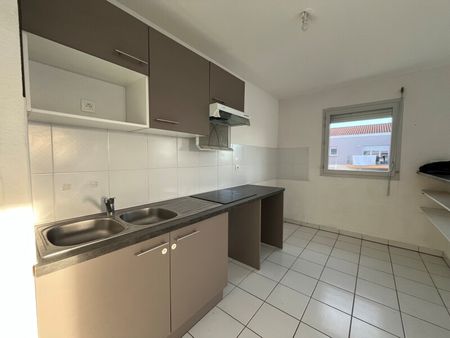 Location Appartement 3 pièces 64m² TOULOUSE 31100 - Photo 3