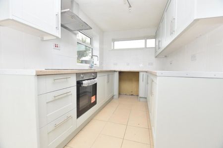 Riber Close, Inkersall, Chesterfield - Photo 5