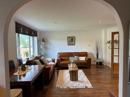 Buckingham Avenue - Photo 2