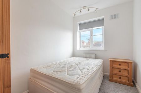 2 bedroom property to rent - Photo 3