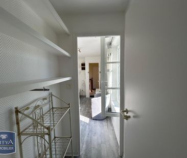 Location Appartement 1 pièce 14m² POITIERS 86000 - Photo 2