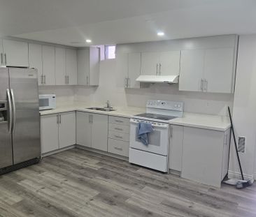 For Lease - 7205 Saint Barbara Boulevard, Mississauga, Ontario - Photo 4