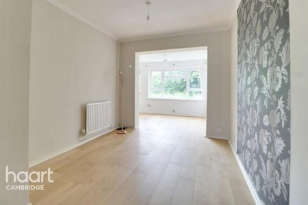 3 bedroom end of terrace house to rent - Photo 2