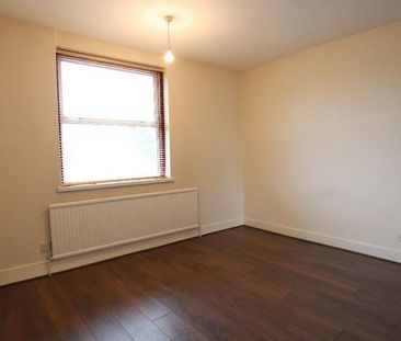 2 bedroom maisonette to rent - Photo 4