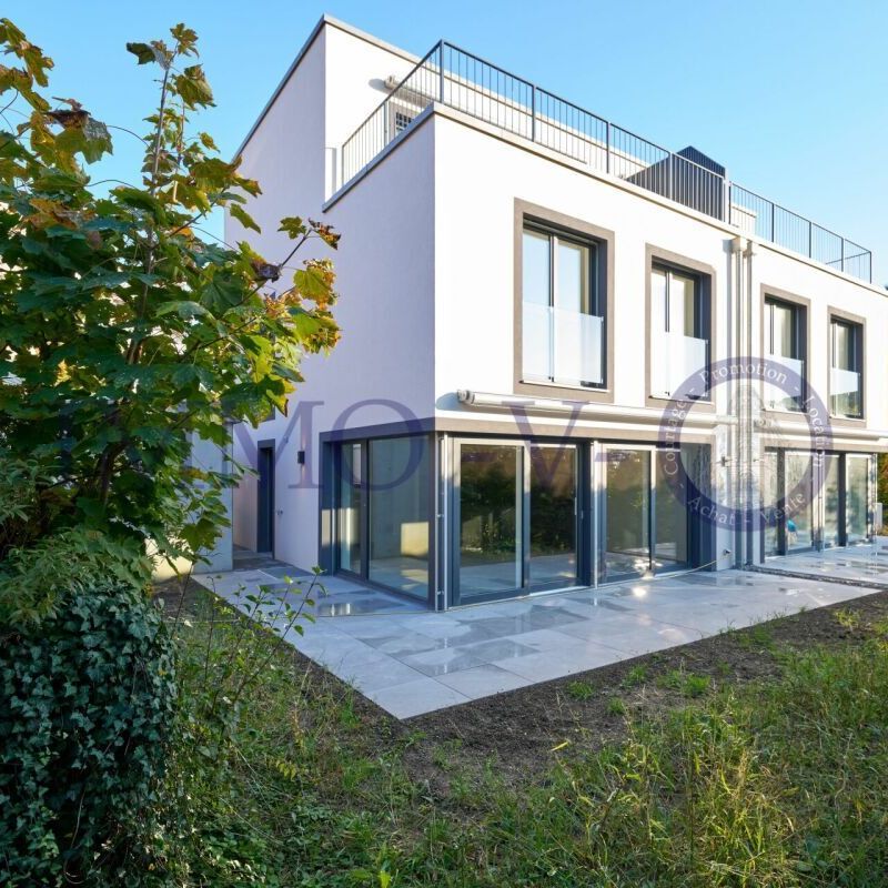 NEW STANDING WITH TERRACES IDEALLY LOCATED - Foto 1