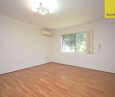 Freshly Painted & Ready to Move In - Modern 2-Bedroom Unit in Prime... - Photo 6