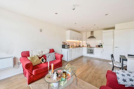 1 bedroom flat to rent - Photo 2