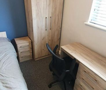4 bedroom house to rent - Photo 3