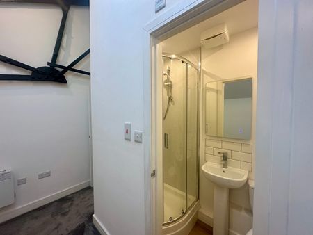 2 Bed Penthouse, Abbey Road, LS5 - Photo 5