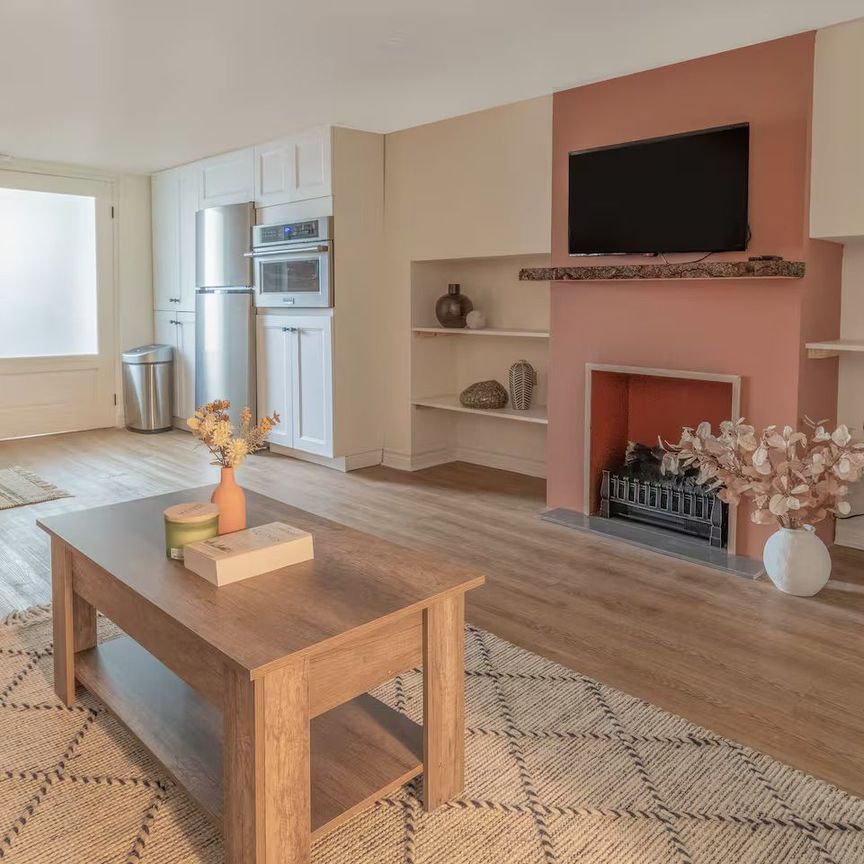 For Lease - 318 Wallace Avenue Unit# #1 lower, Toronto, Ontario - Photo 1