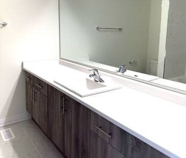 For Lease - 82 Millman Lane, Richmond Hill, Ontario - Photo 5
