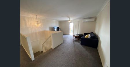 Family Haven in Quiet cul-de-sac - Photo 4