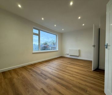 Flat to rent on - Photo 3