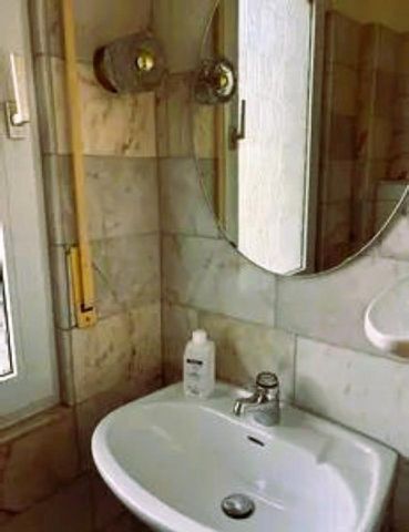 Barrierefreie, renovierte 3-Zimmer Wohnung mit Garten - Photo 2