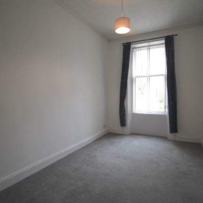 3 bedroom property to rent in Paisley - Photo 1