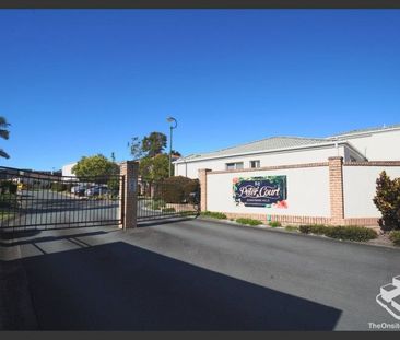 Single-Story Unit -Walk to School! Spacious Townhouse for Rent in S... - Photo 1