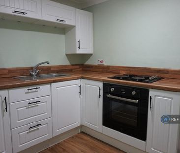 2 bedroom terraced house to rent - Photo 4