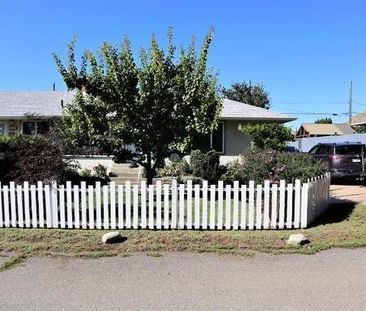 Half Duplex - 1142 Meadow Lane, Kamloops, BC, V2B 5N5 | 1142 Meadow... - Photo 1