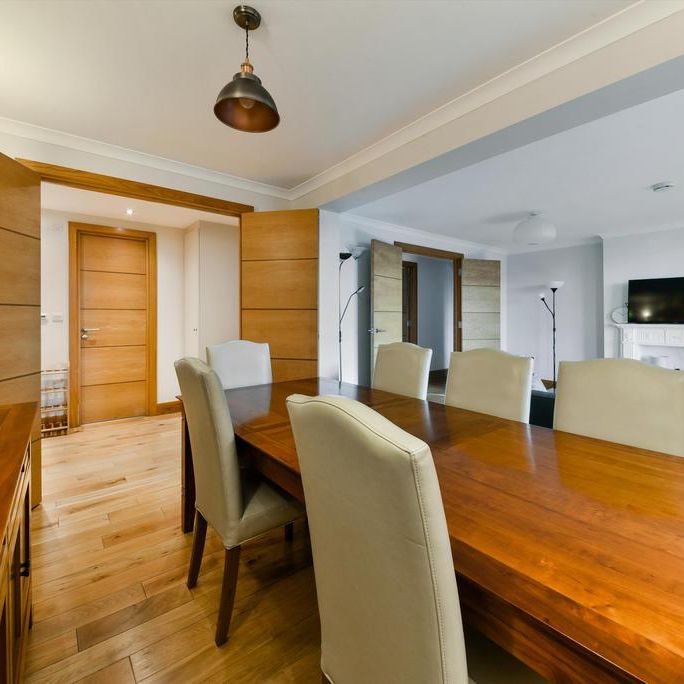 3 bedroom flat to rent - Photo 1